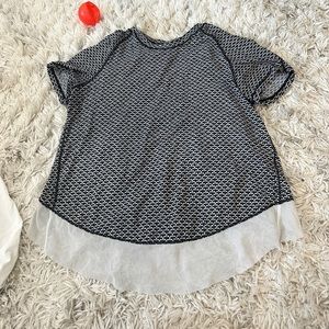 Lululemon workout tee